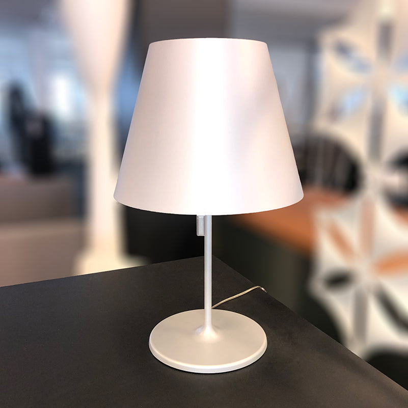 Bordlampe sølv Artemide Melampo