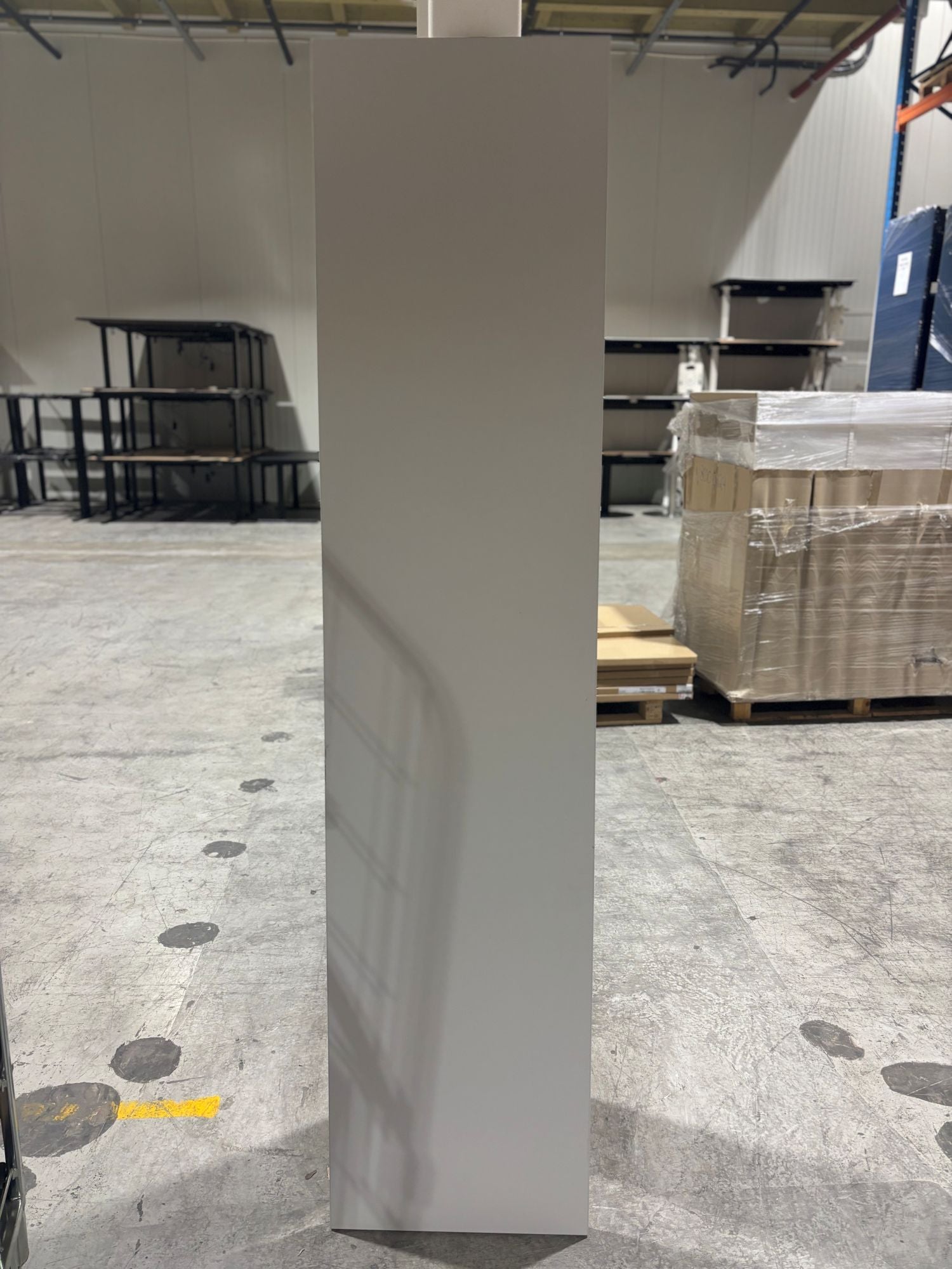 Plate bord lys grå B195 D45 EFG