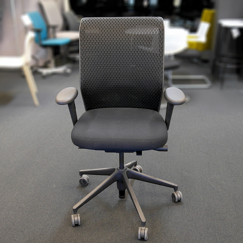 Kontorstol sort Vitra ID Mesh armlen