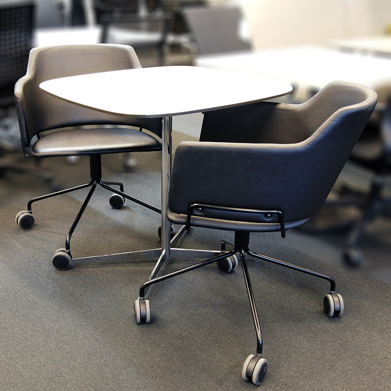 Konferansestol sort kunstskinn David design Skift Plus Wheel