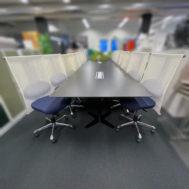 Konferansestol hvit mesh Håg H09 blått sete