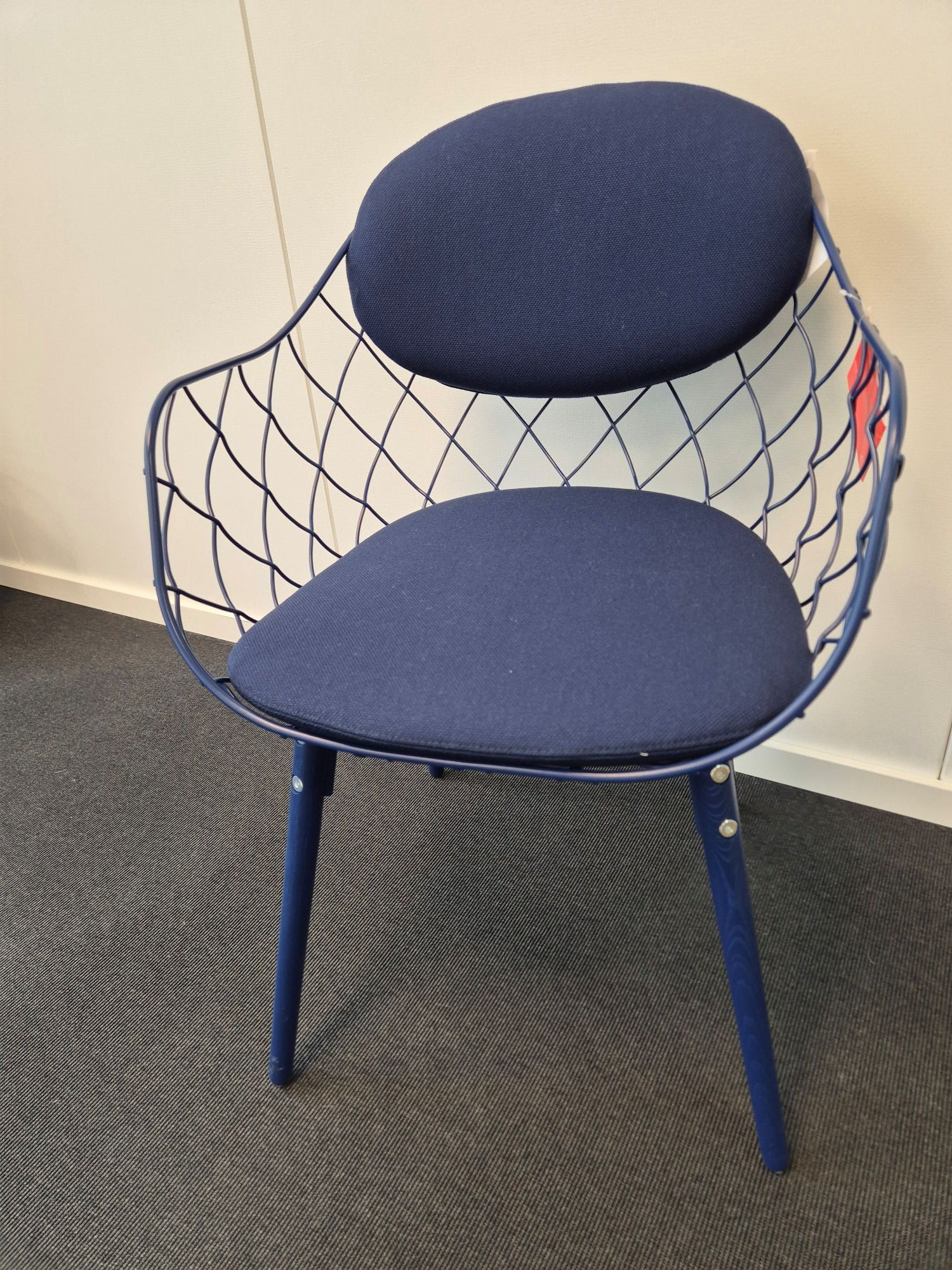 Konferansestol blå Magis Pina