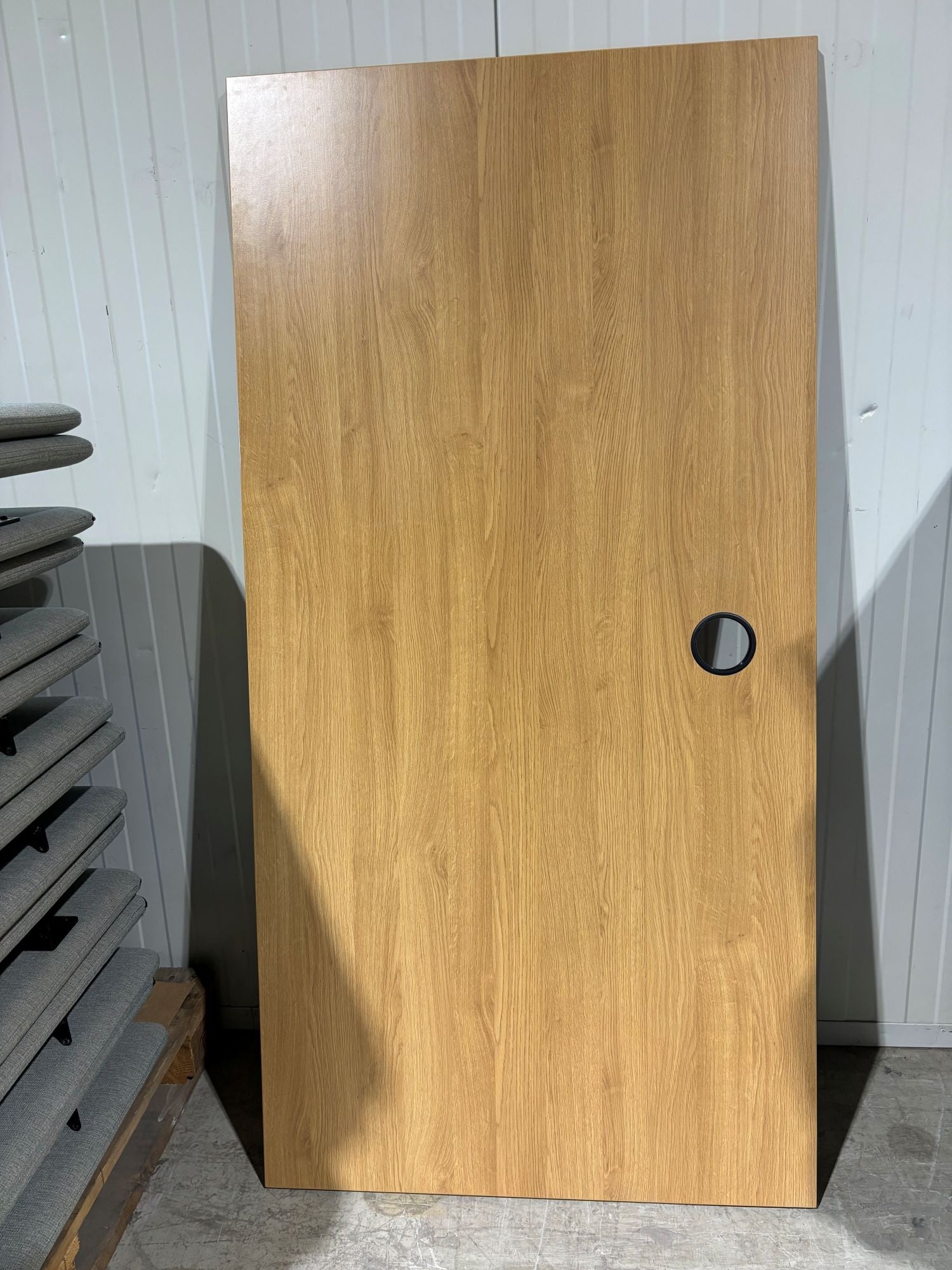 Plate bord eik 160 x 80 Kinnarps kabelhull