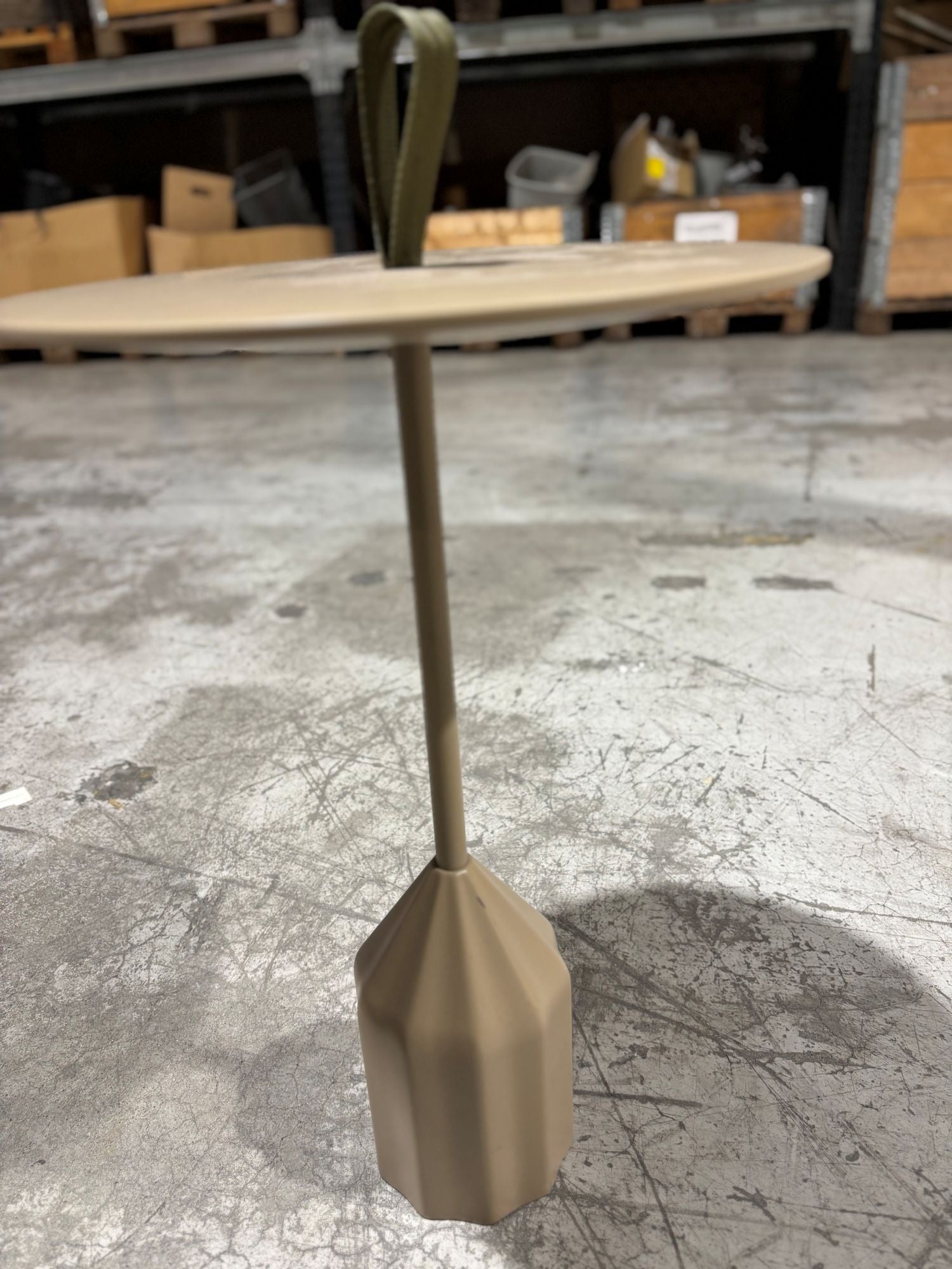 Sofabord beige Ø36 H56 Viccarbe burin