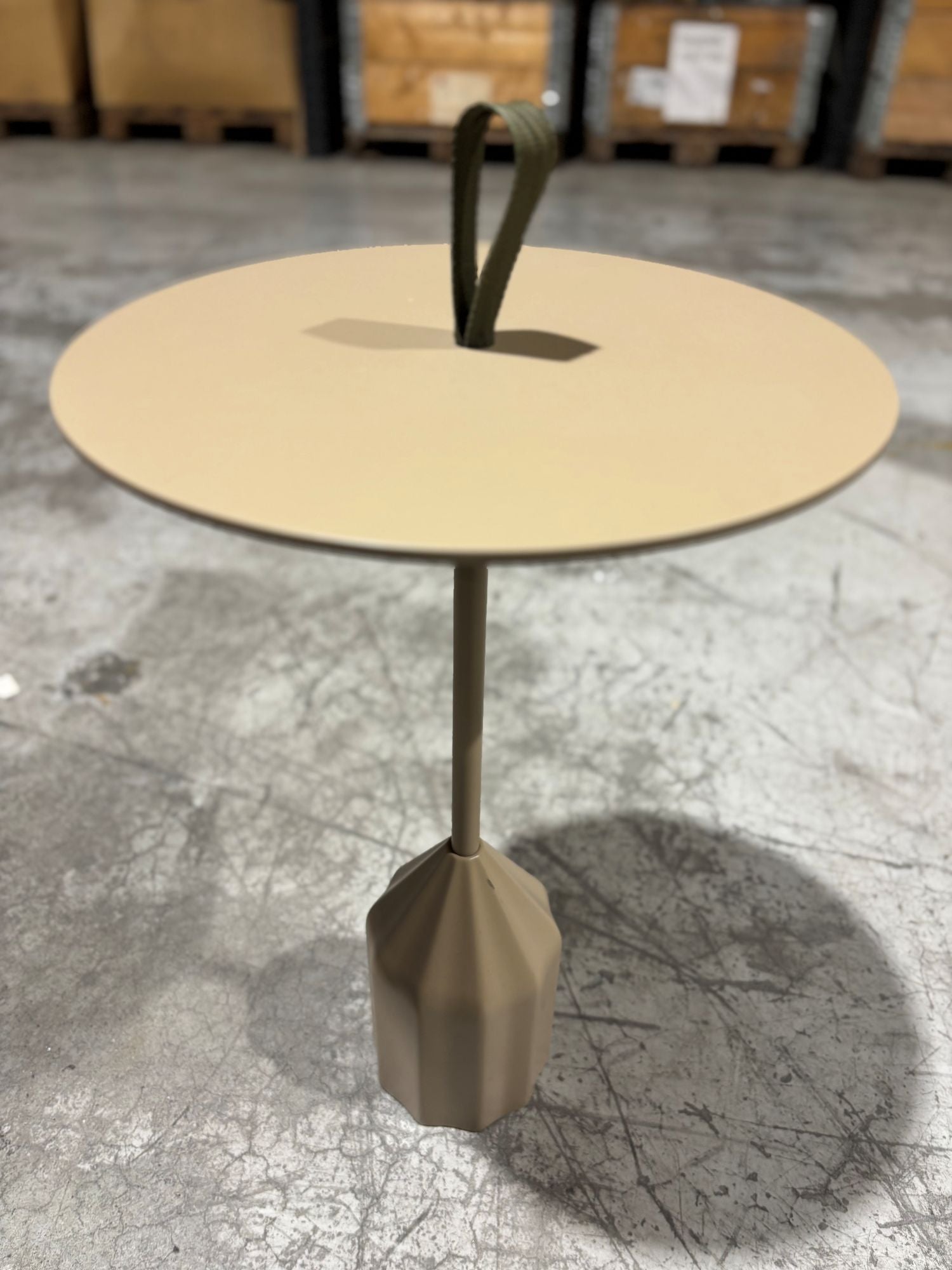 Sofabord beige Ø36 H56 Viccarbe burin