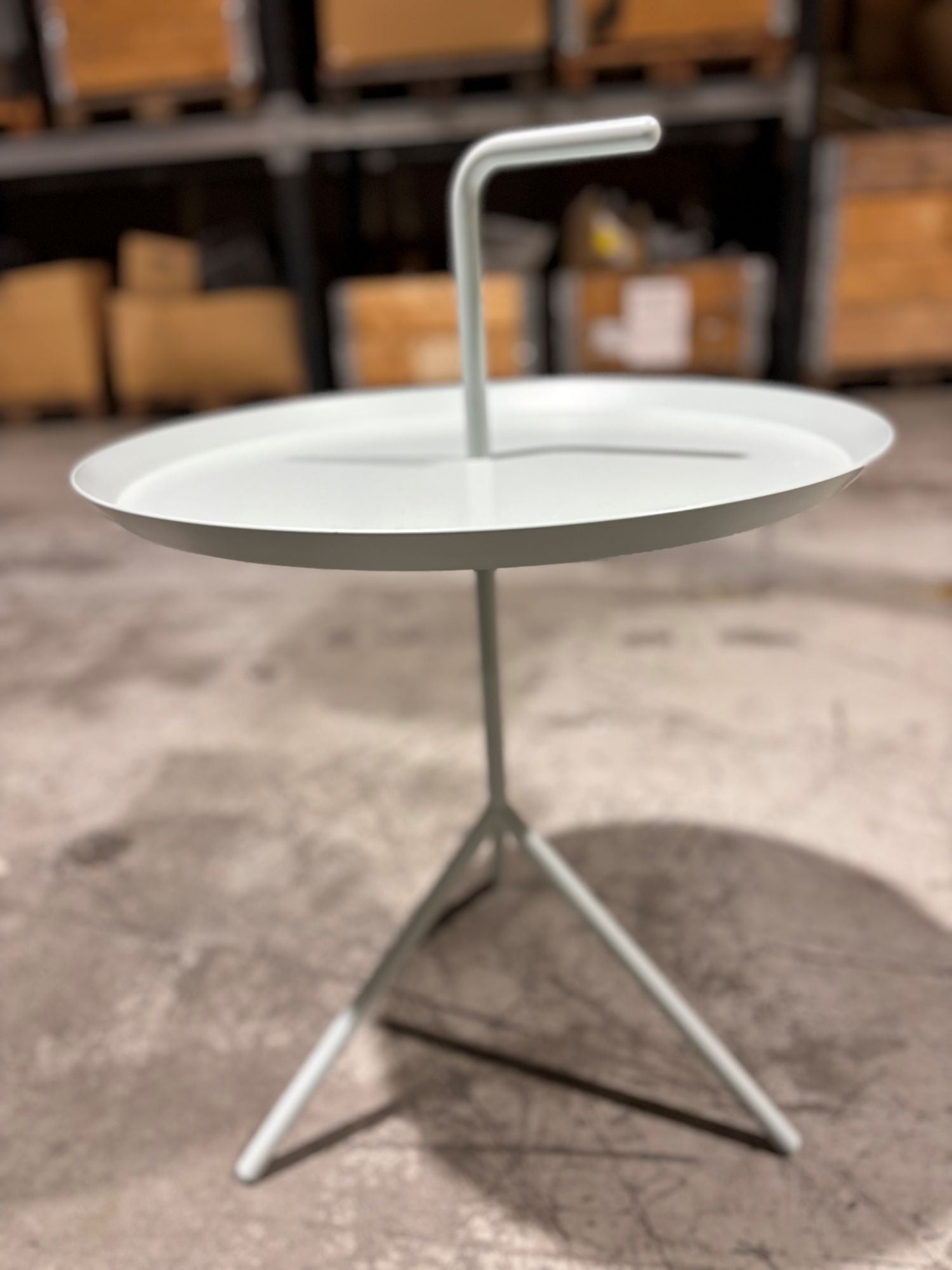 Sofabord lys grønn Ø48 H65 Hay