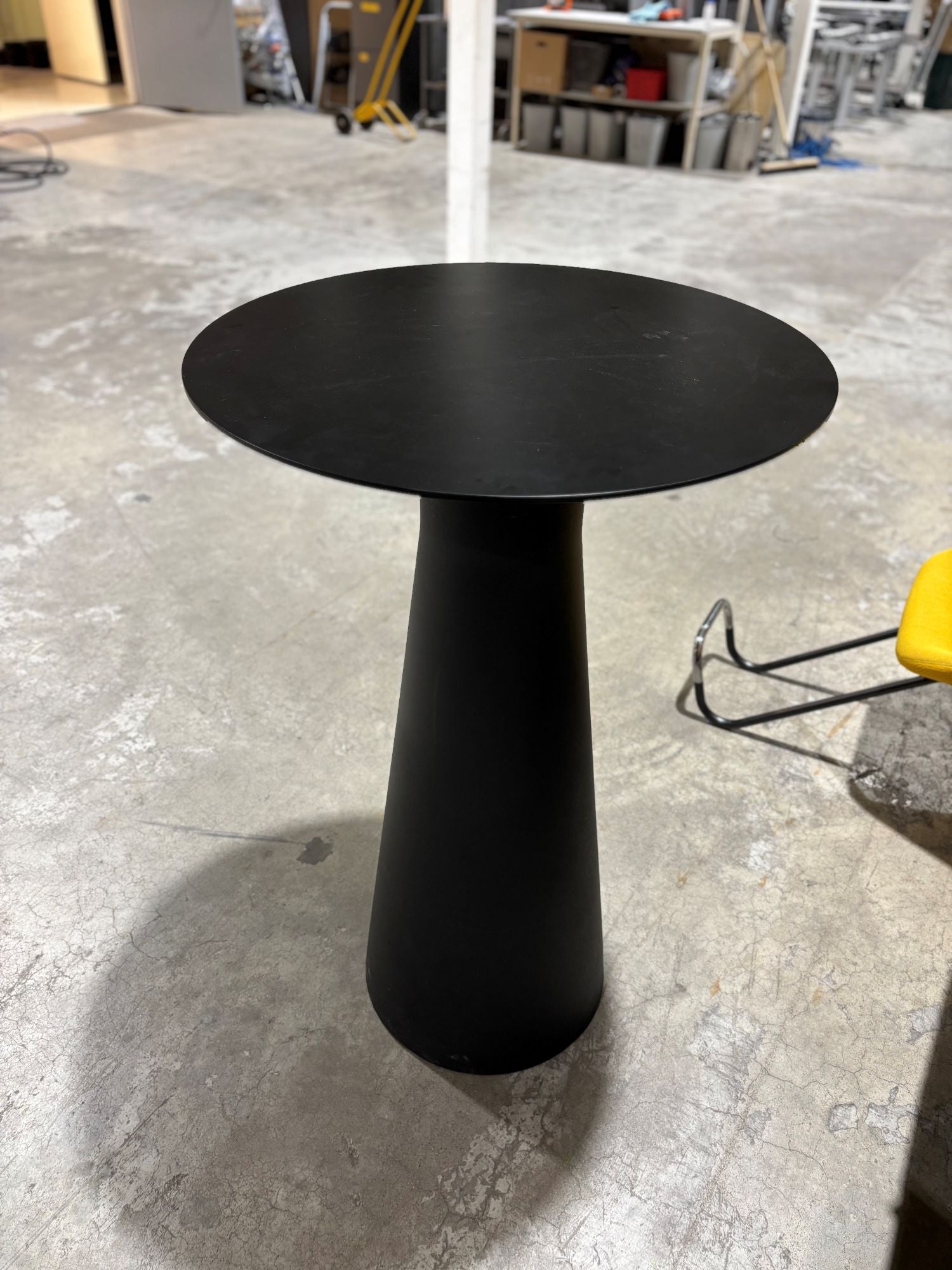 Ståbord sort Ø70 H110 Andreu World