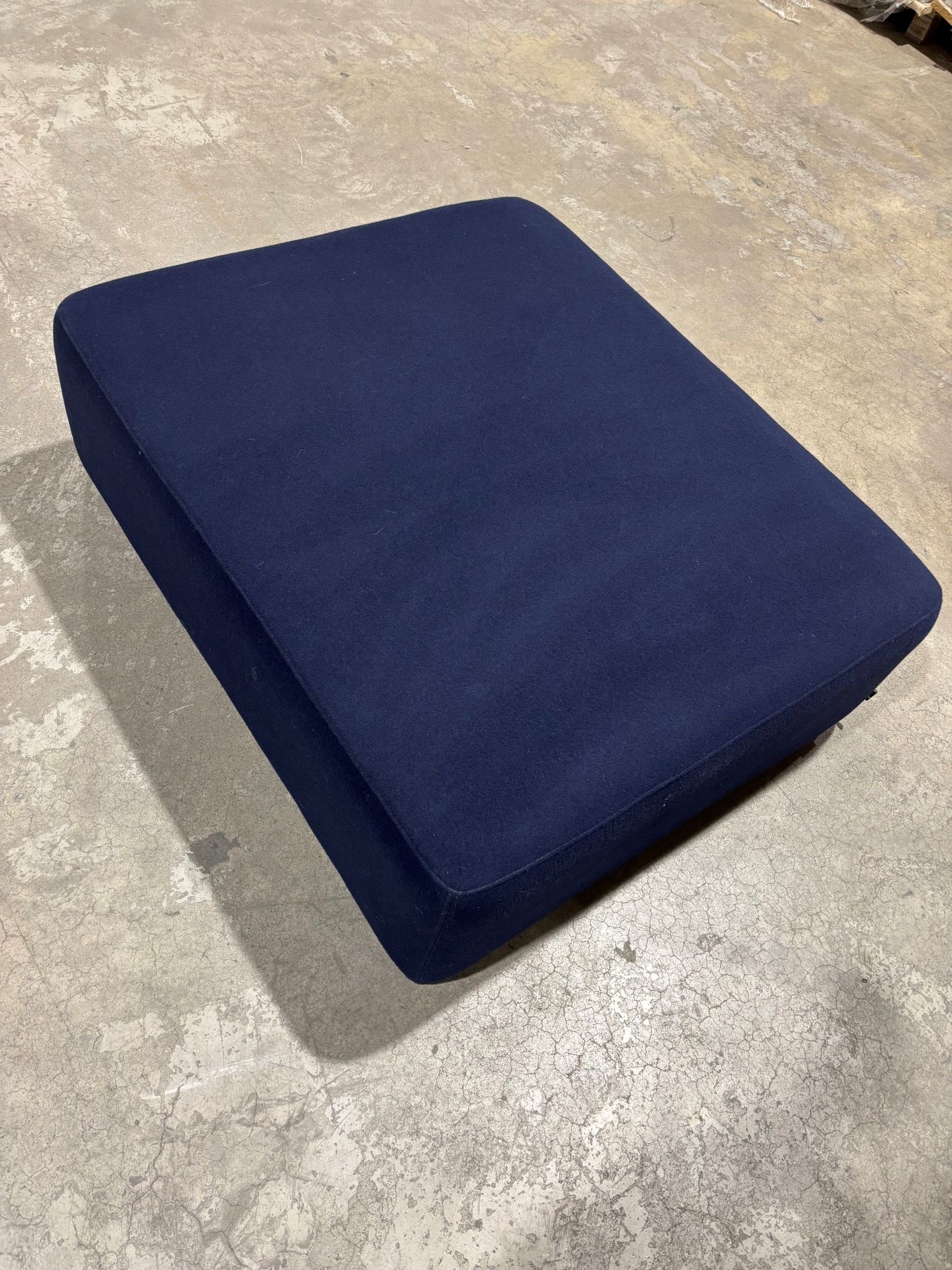 Puff blå Hay Muuto Connect B115 D95 SH40