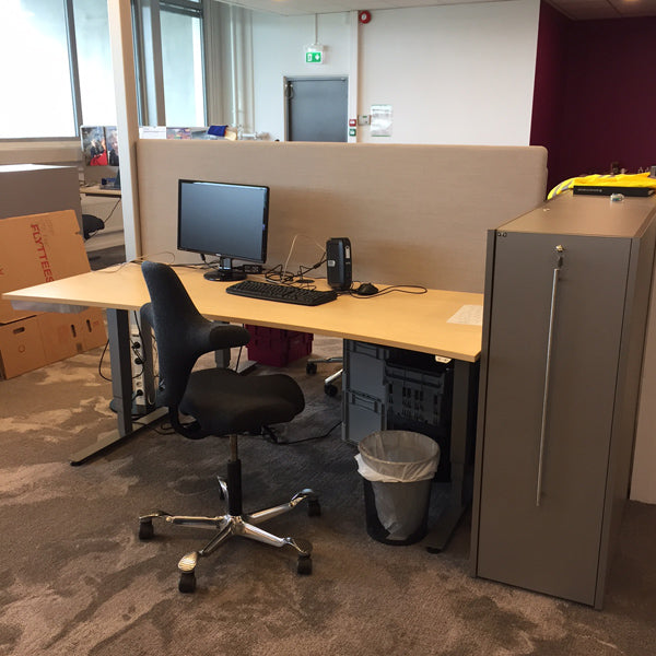 Skillevegg bord grå H75 B200 EFG