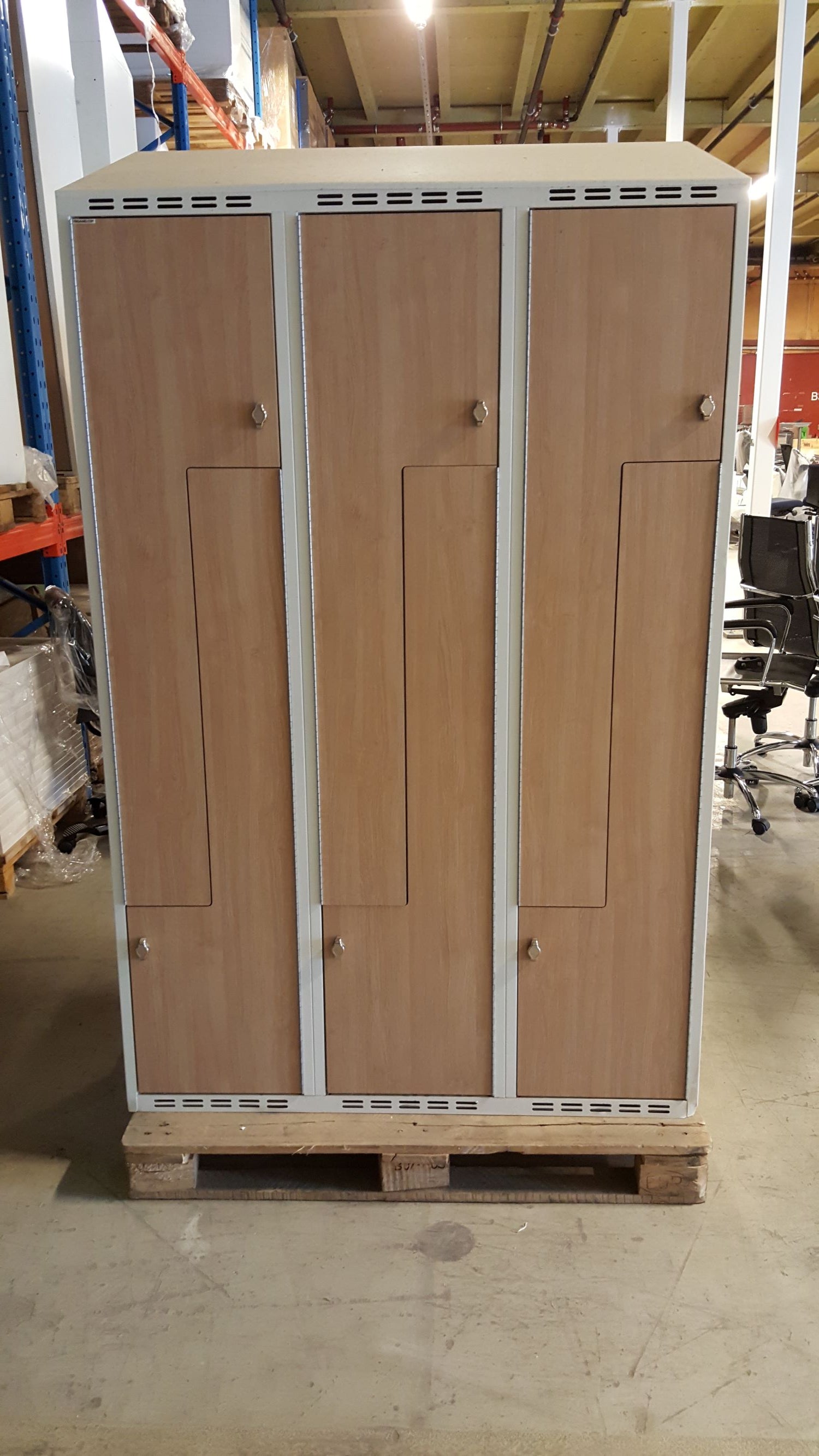 Skap grå bøk 120 x 55 x 180 z dører garderobe