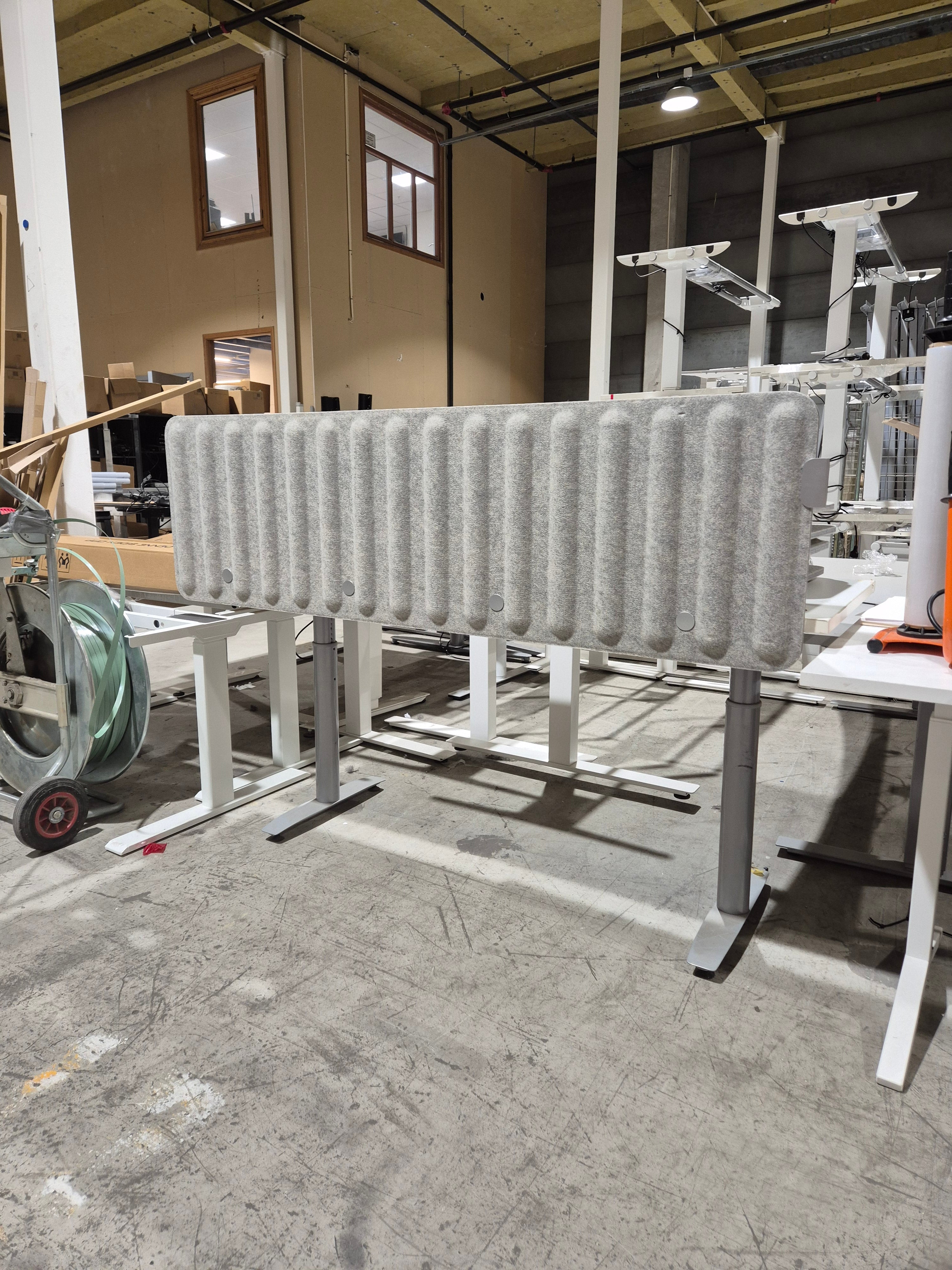 Skillevegg bord grå H48 B160 Ikea Eilif