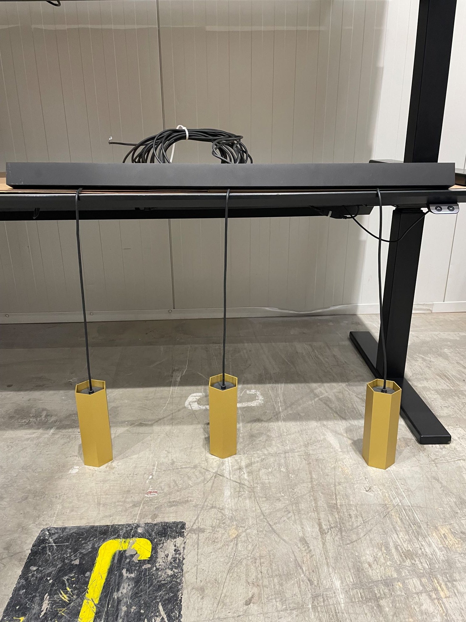 Taklampe sort gull Wever & Ducre Hexo