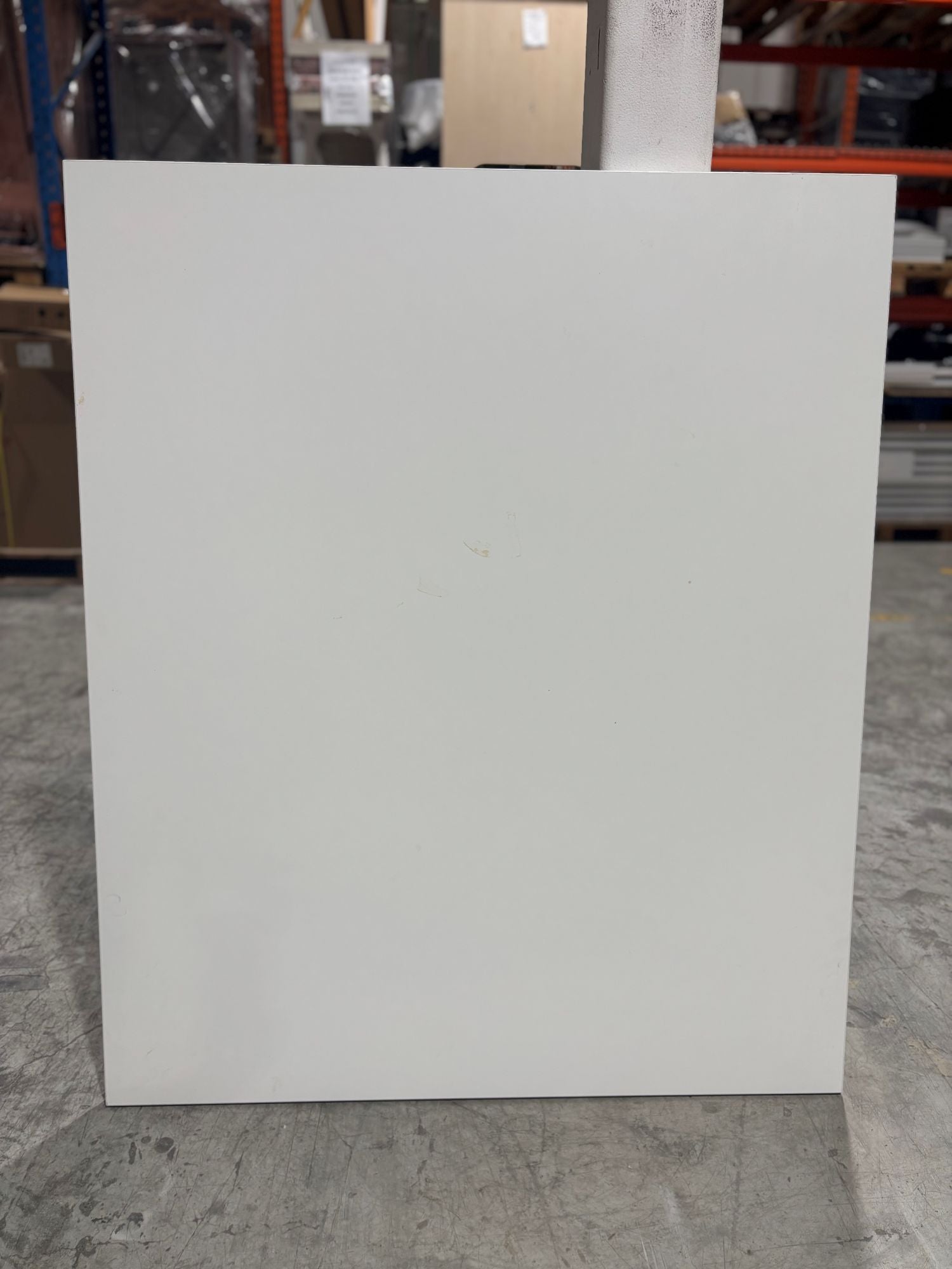 Plate hvit 120 x 100 cm hull i 120 cm siden