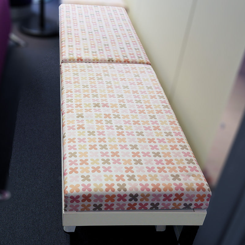 Benk hvit Vitra Level 34 180 x 45 cm mønstret tekstil mønstret