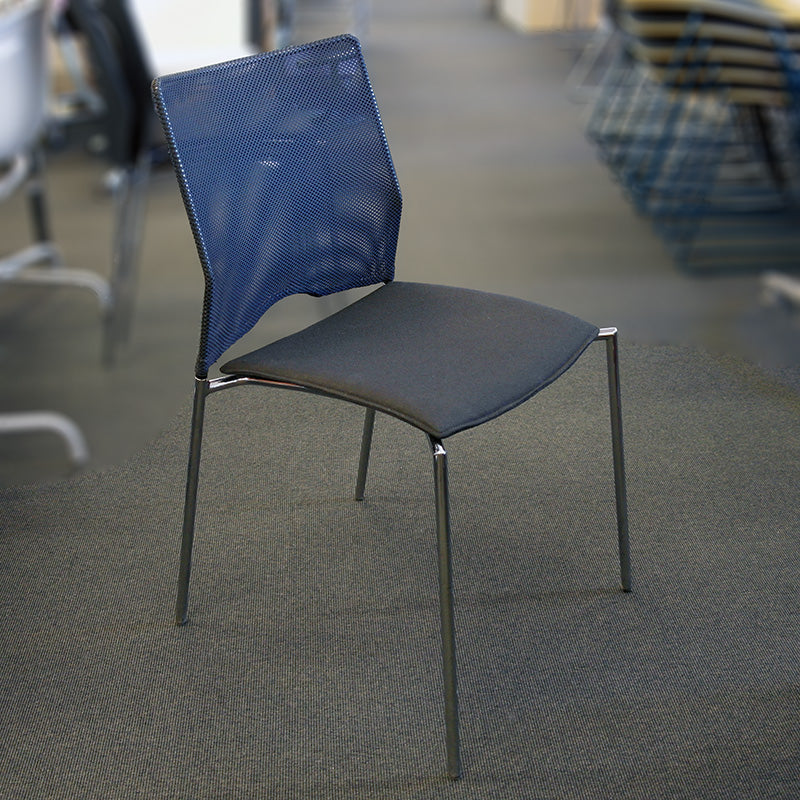 Konferansestol sort mesh Lammhults Cosmos  krom ben
