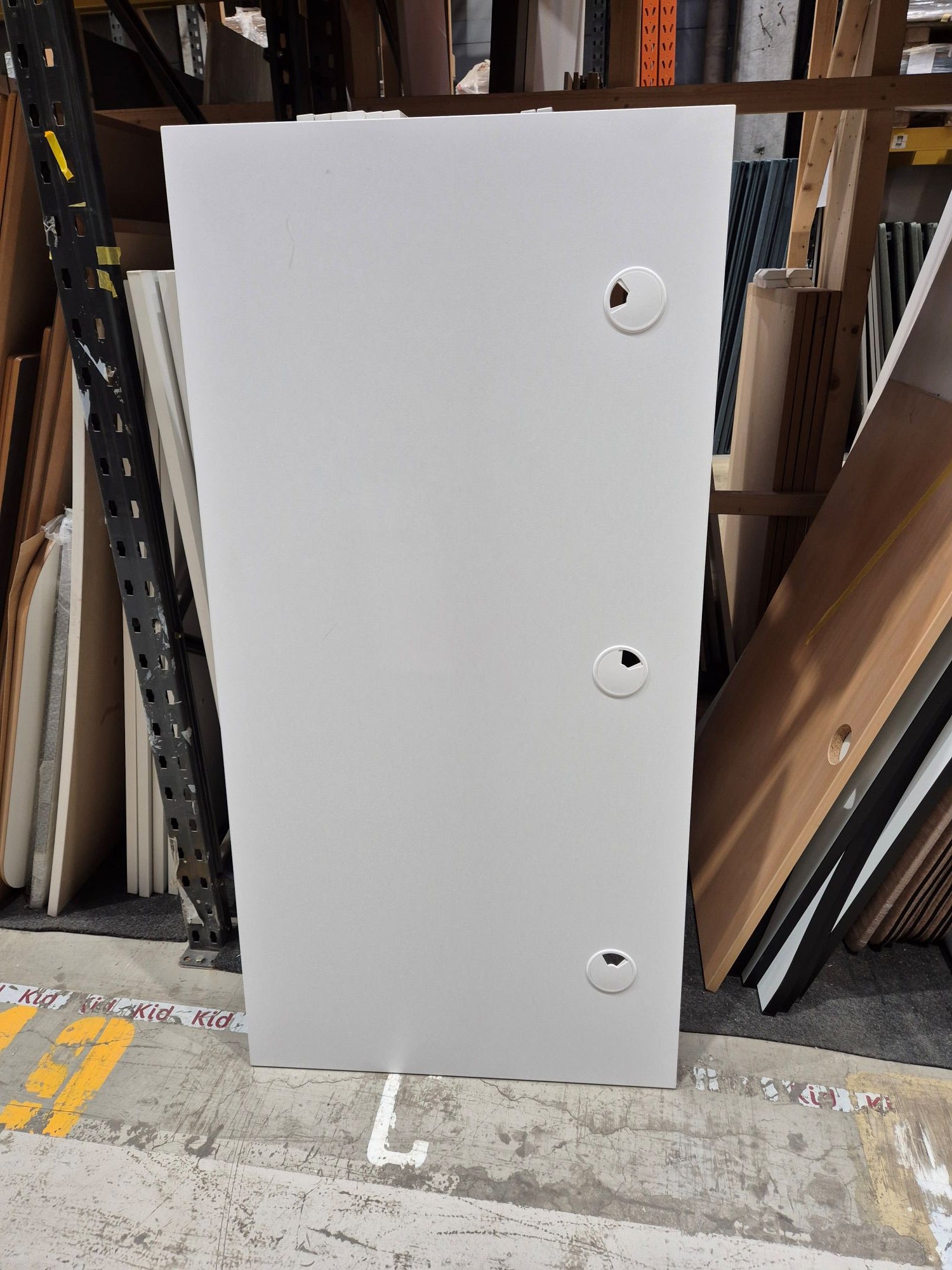 Plate hvit 160 x 80 3 kabelhull