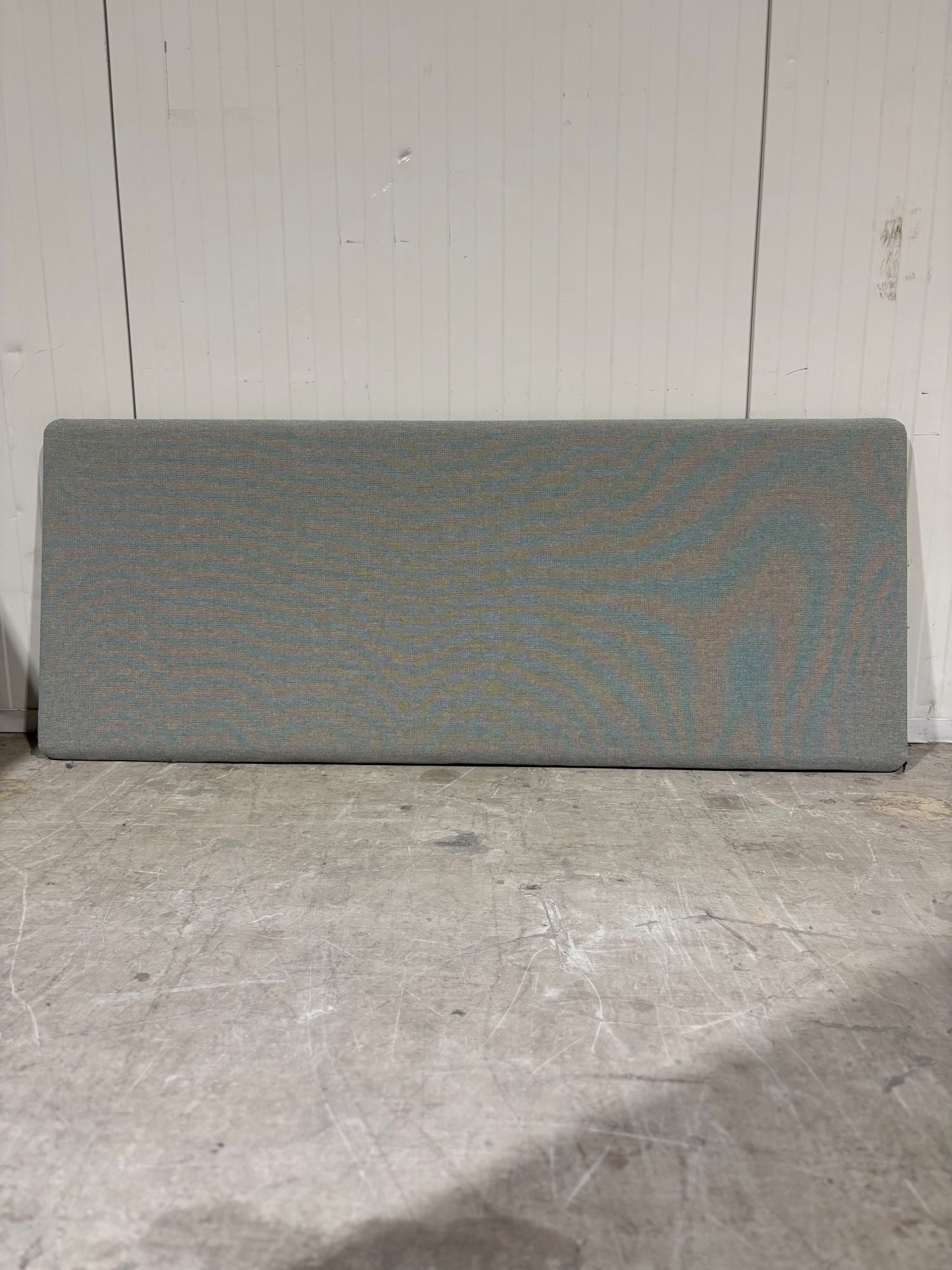 Skillevegg bord grønn/beige melert H65 B160 Kinnarps