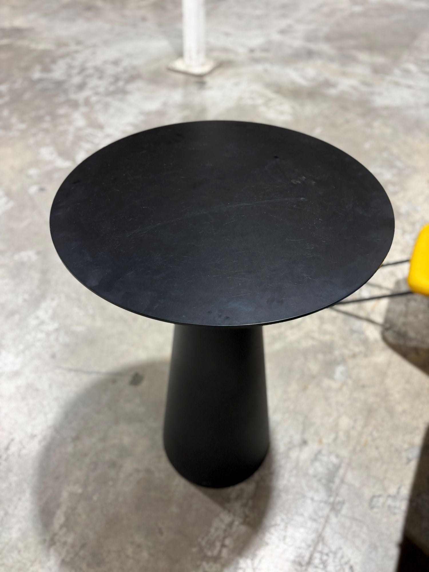 Ståbord sort Ø70 H110 Andreu World