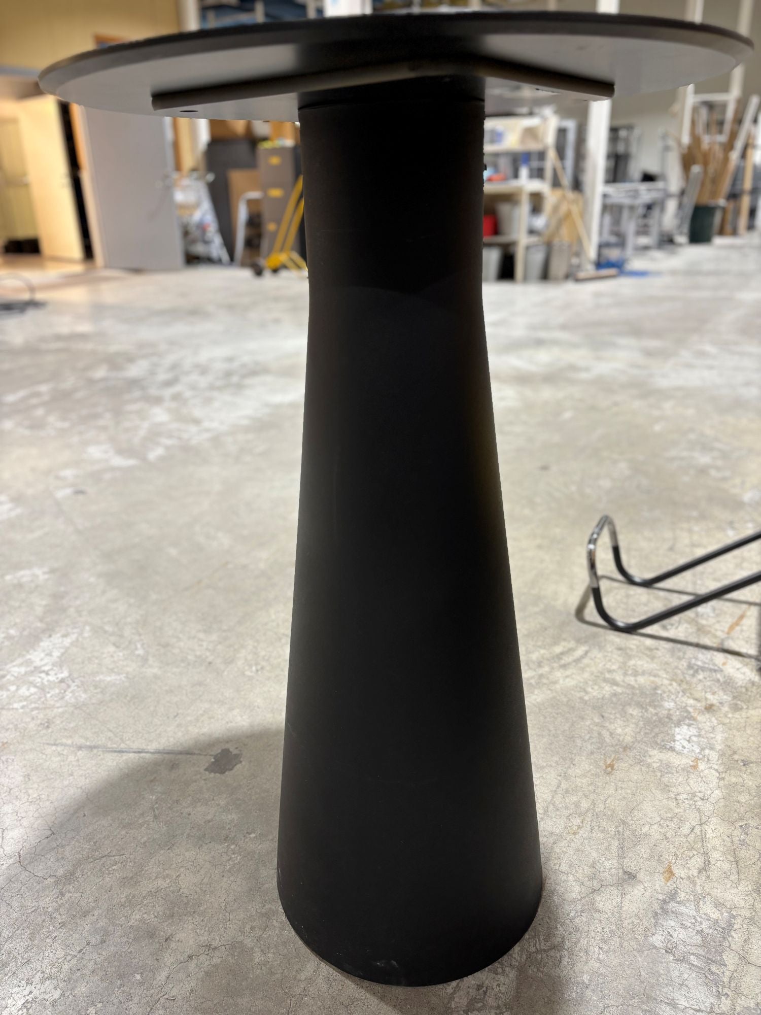 Ståbord sort Ø70 H110 Andreu World