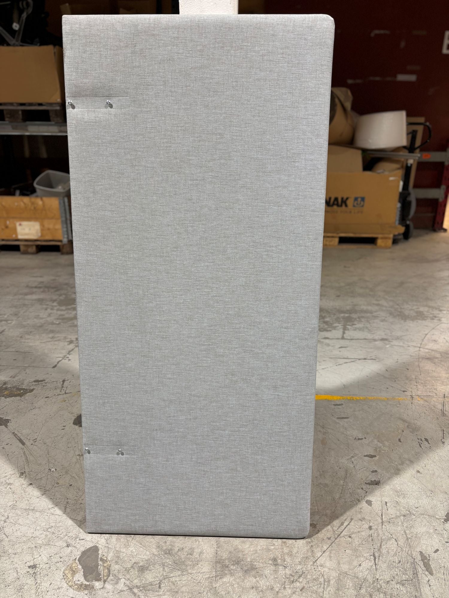 Skillevegg bord grå/beige B140 H66