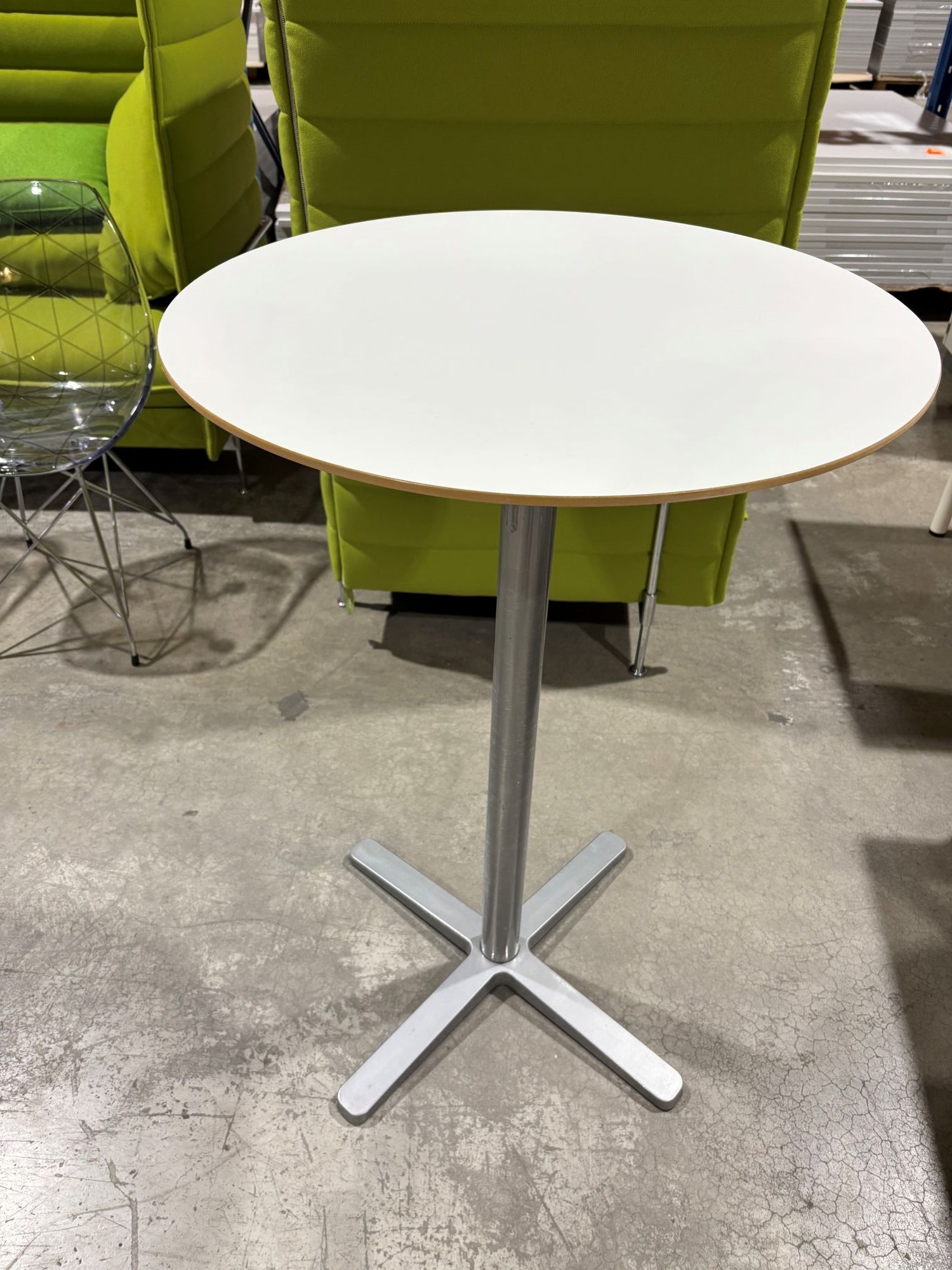 Ståbord hvitt Ø70 H105 Ikea grått understell