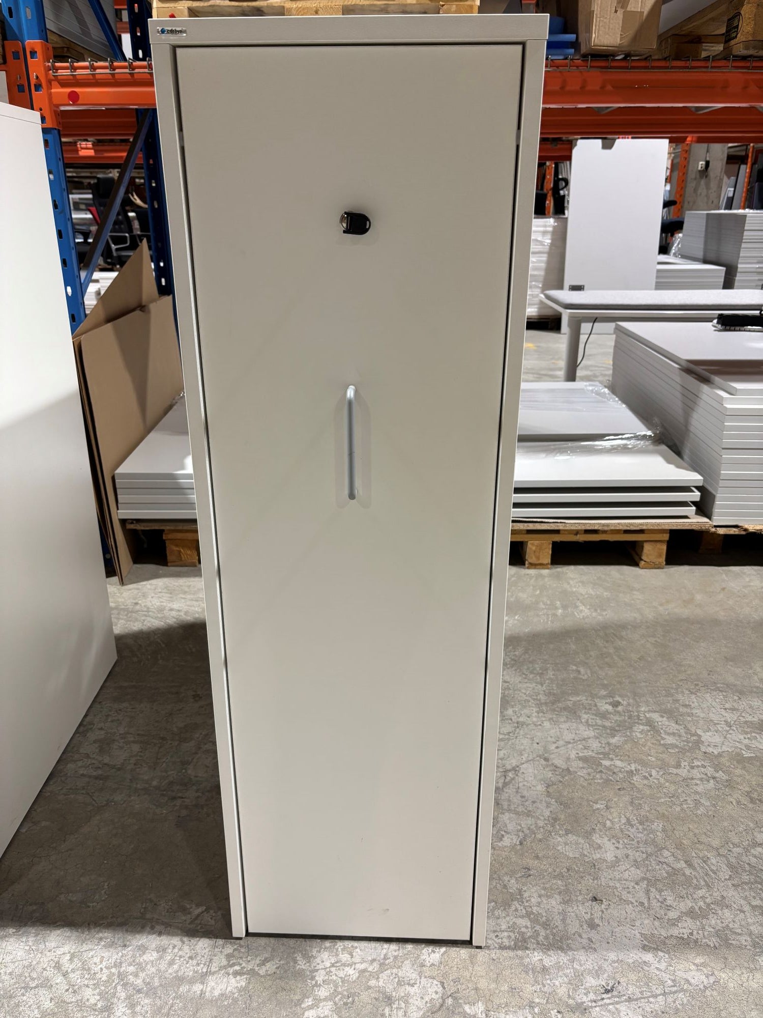 Tårnskap 3P hvitt dobbel Edsbyn H126,5 D80 B40