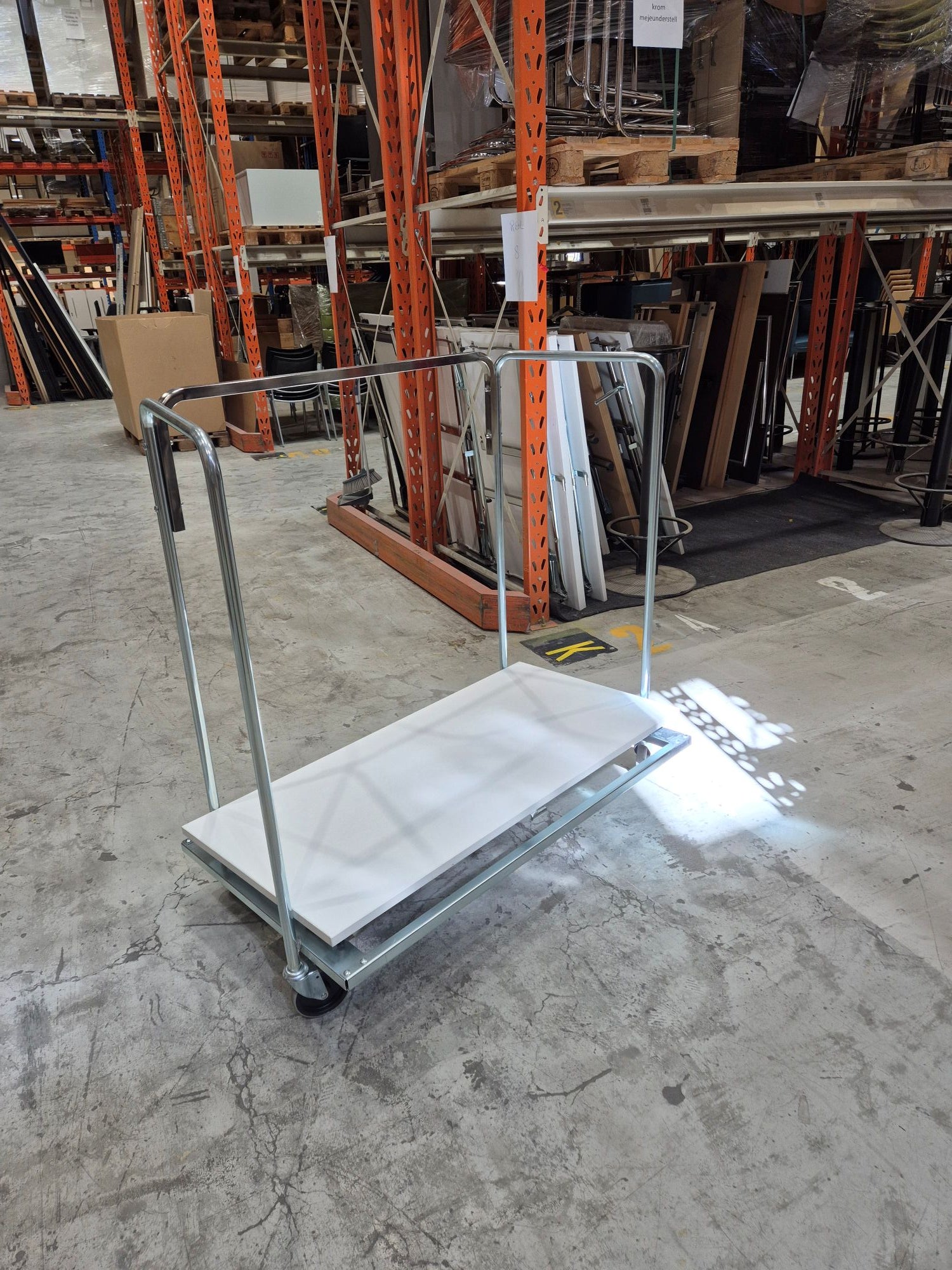 Tralle for sammenleggbare bord