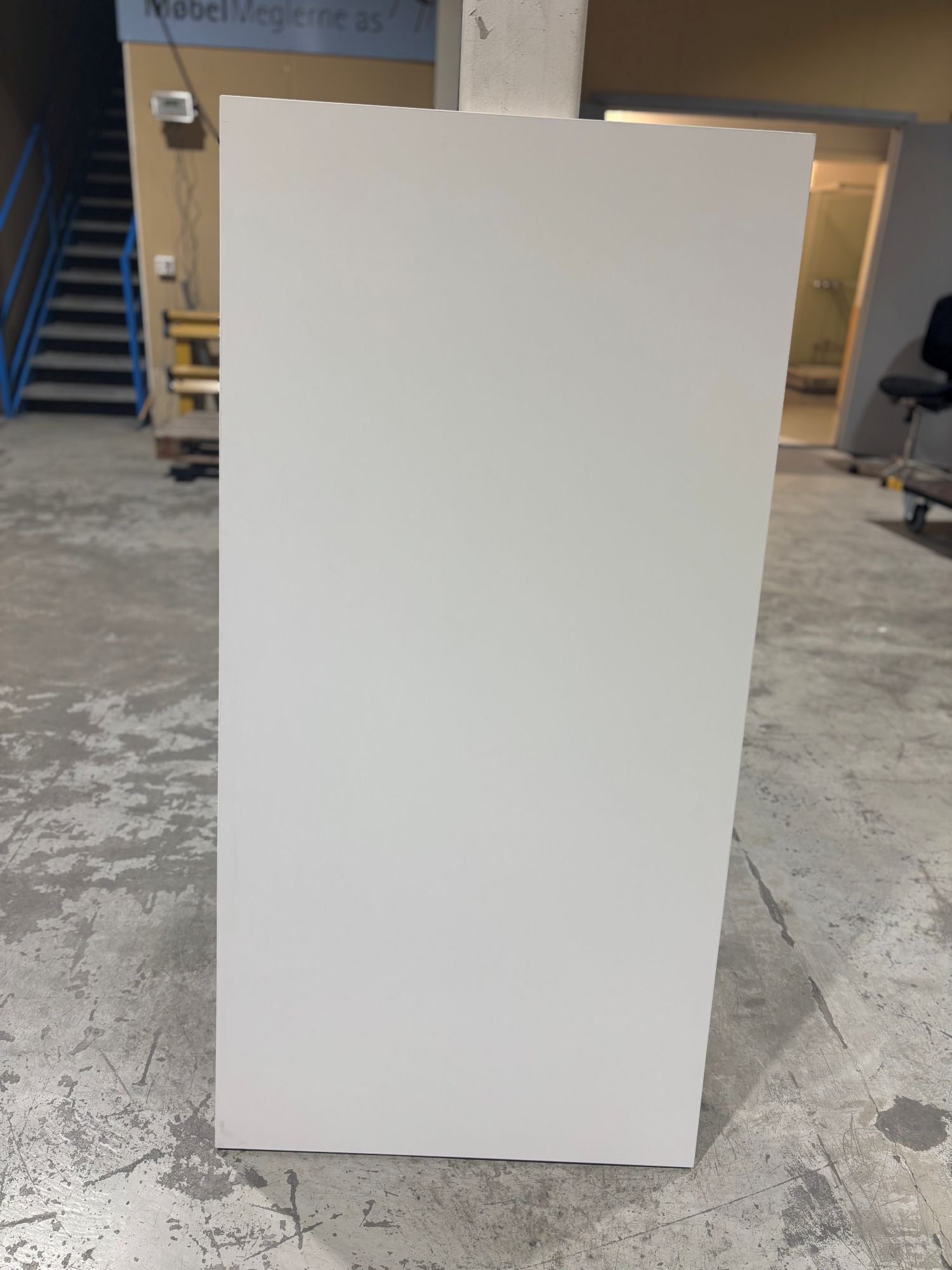 Plate hvit 140 x 70 cm rektangulært