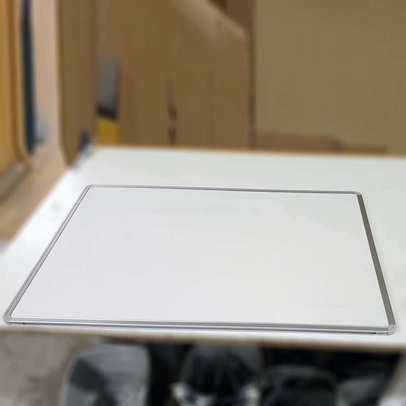 Tavle hvit magnetisk  92 x 62