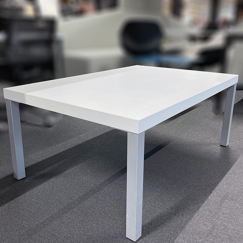 Kinnarps Cube hvitt salongbord 120 X 80 X 50 cm