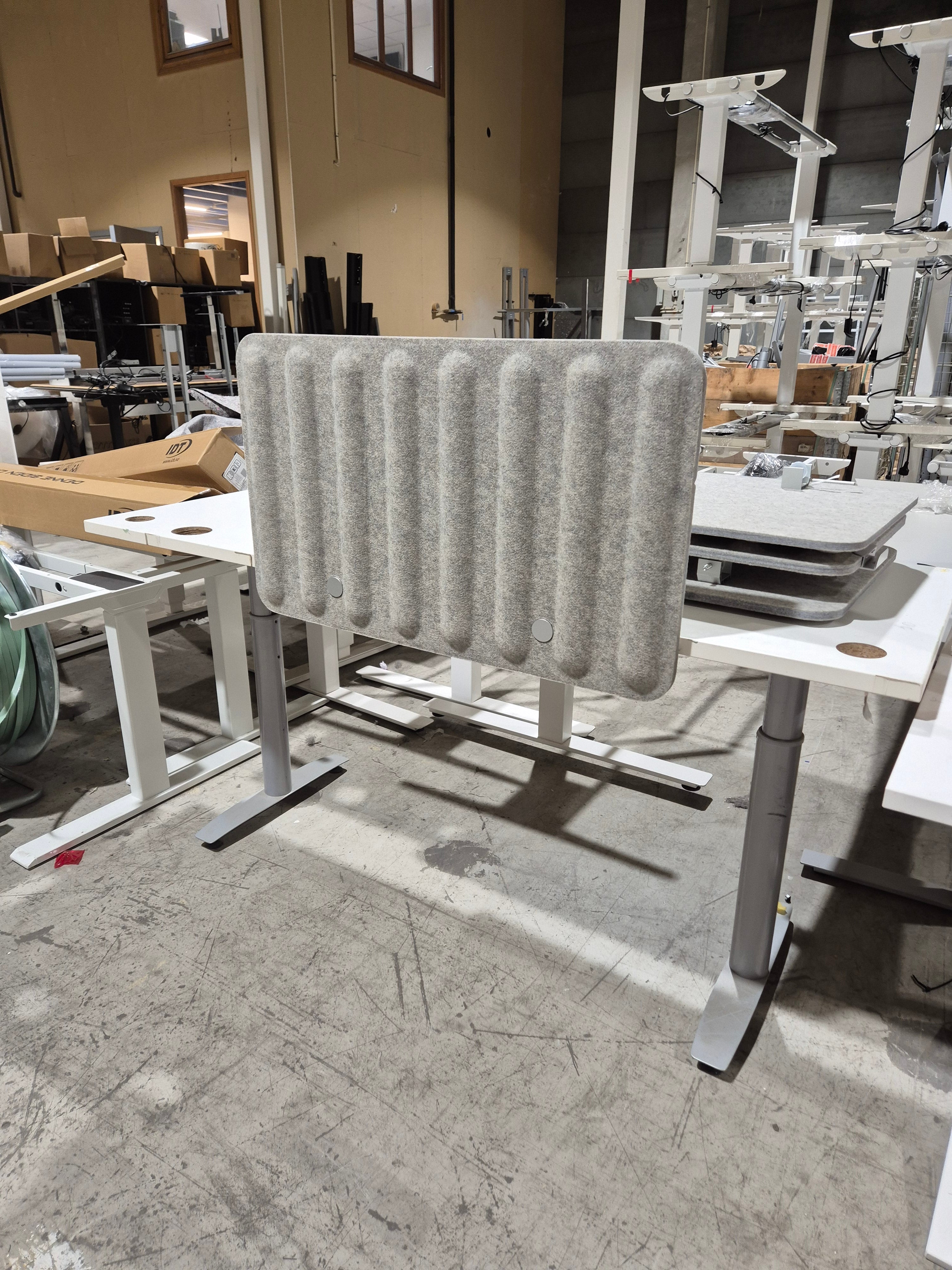 Skillevegg bord grå 80 x 48 Ikea Eilif