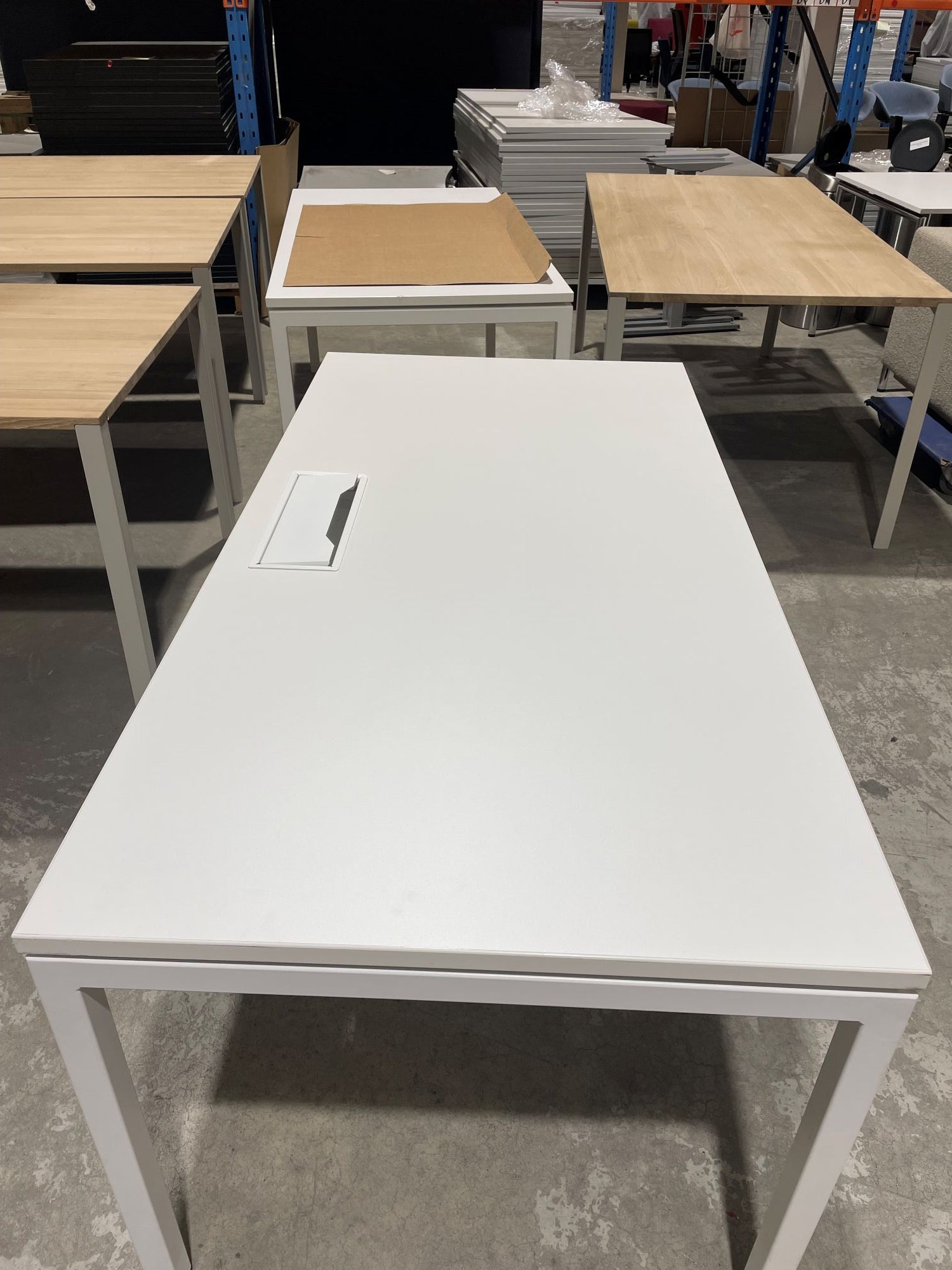 Plate hvit 80 x 160 kabelluke