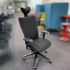 Brukt Sitagego Swivel Office Chair. Sitag AG (Sveits). Volker Eysing. Polstret rygg og sete, mesh nakkepute. Svart. Høyde, sete, korsrygg og armlener kan justeres. B: 67, D: 66, H: 119-132, SH: 49-62 cm